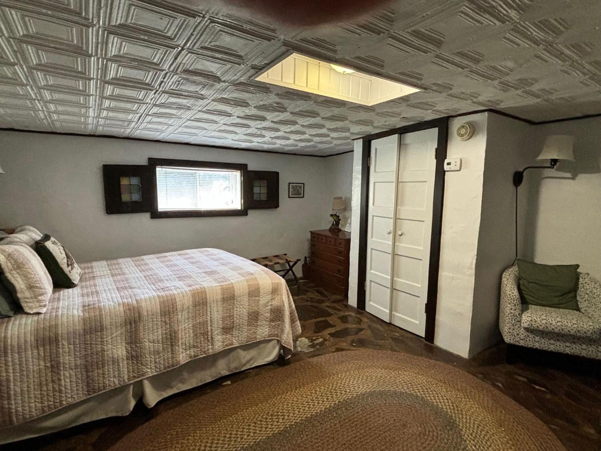Folkestone Inn Брайсон-Сіті Номер фото