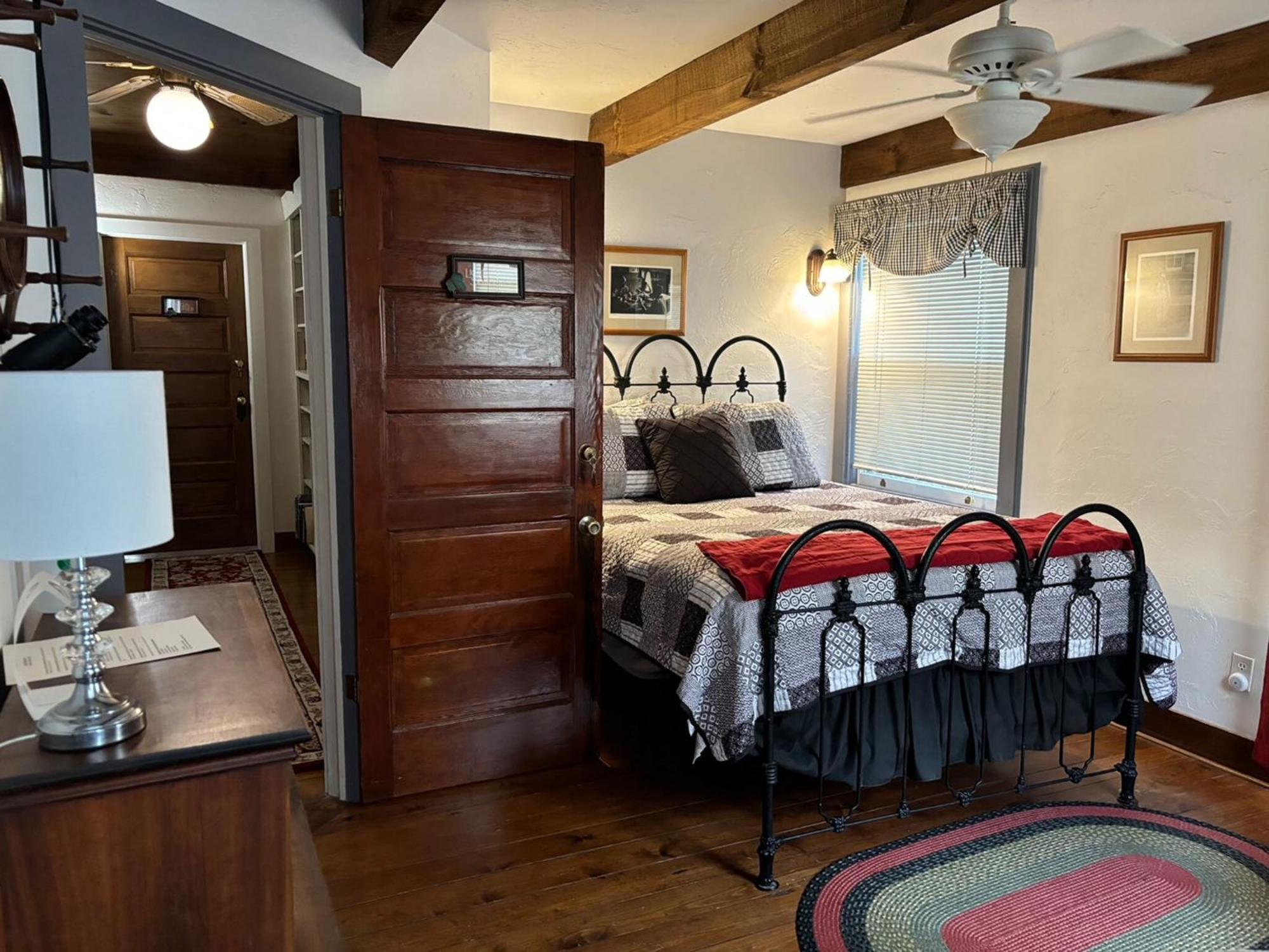 Folkestone Inn Брайсон-Сіті Номер фото